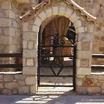 Pensionat Niko's Stone 4*