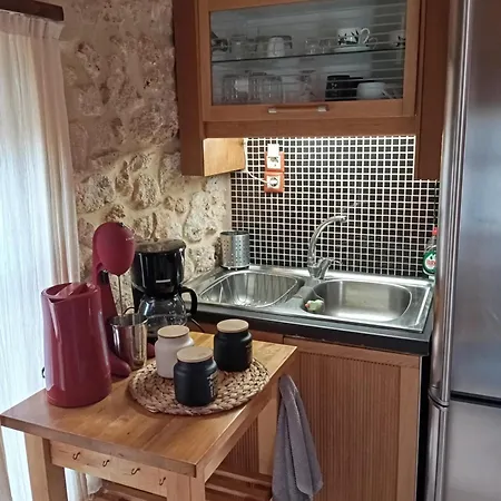 Guest house Niko's Stone 4*