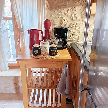 ゲストハウス Niko's Stone 4*