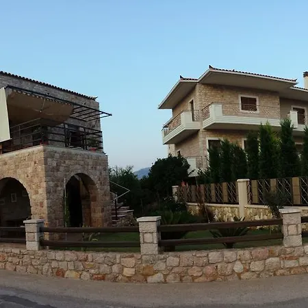 Niko's Stone Guest house Plitra