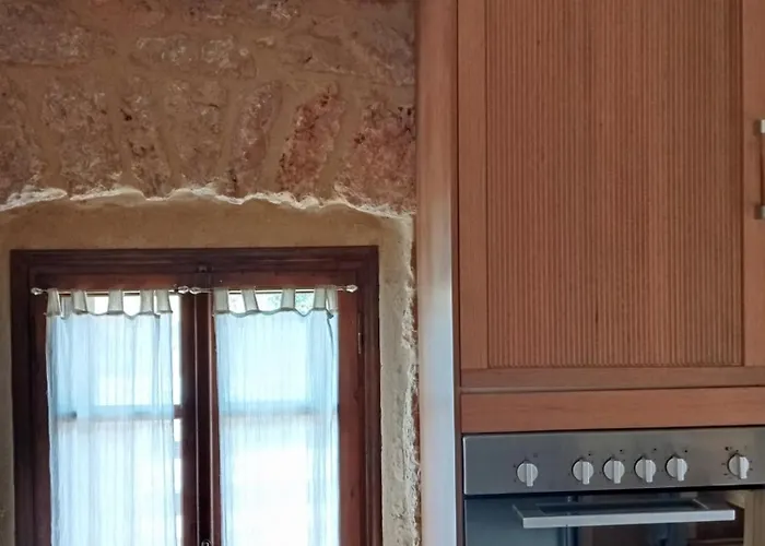 Pensionat Niko's Stone 4*