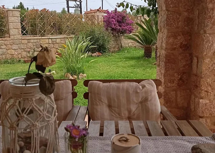 Niko's Stone Pensionat 4*