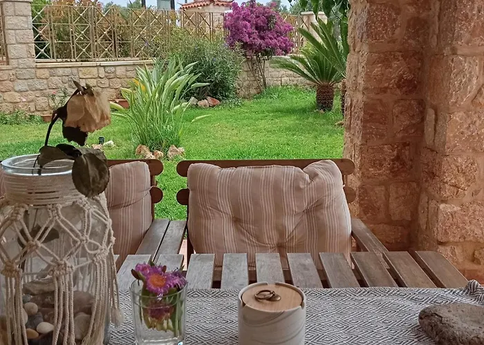 Niko's Stone פליטרה